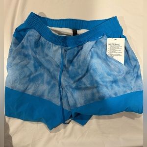 Lululemon lane line shorts